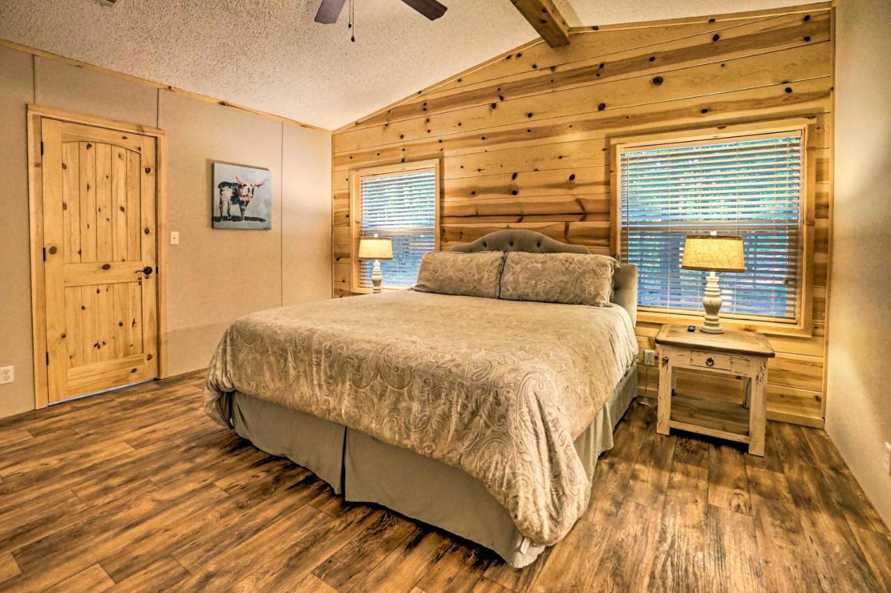 Villa Broken Bow Oasis Hot Tub, Fire Pit And Patio Exterior foto