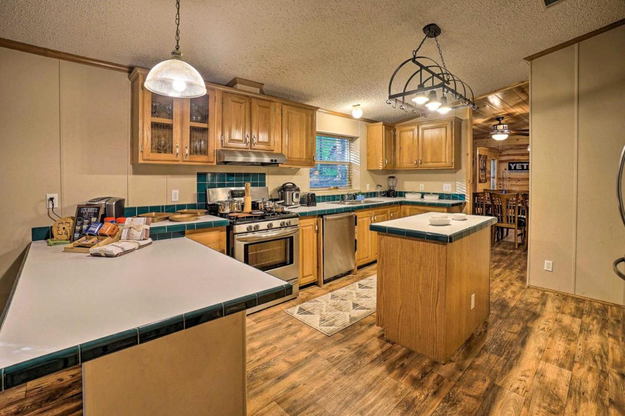 Villa Broken Bow Oasis Hot Tub, Fire Pit And Patio Exterior foto