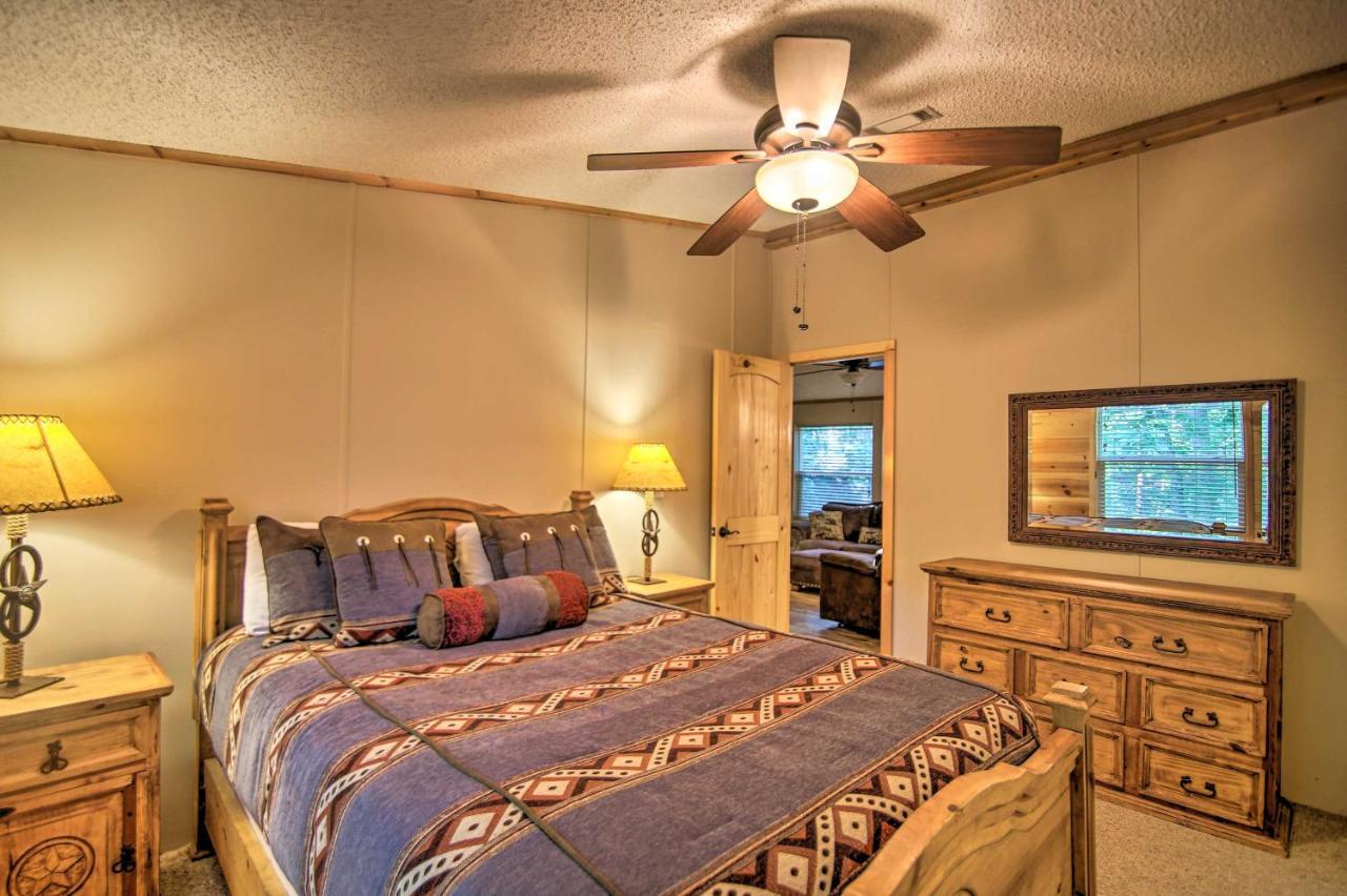 Villa Broken Bow Oasis Hot Tub, Fire Pit And Patio Exterior foto